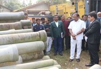 governor nallu inspects rig division of the dws department